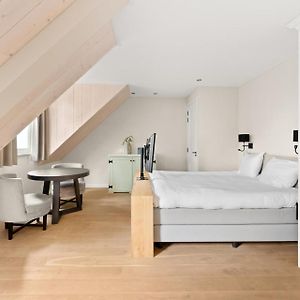 Studio met een King Size Bed